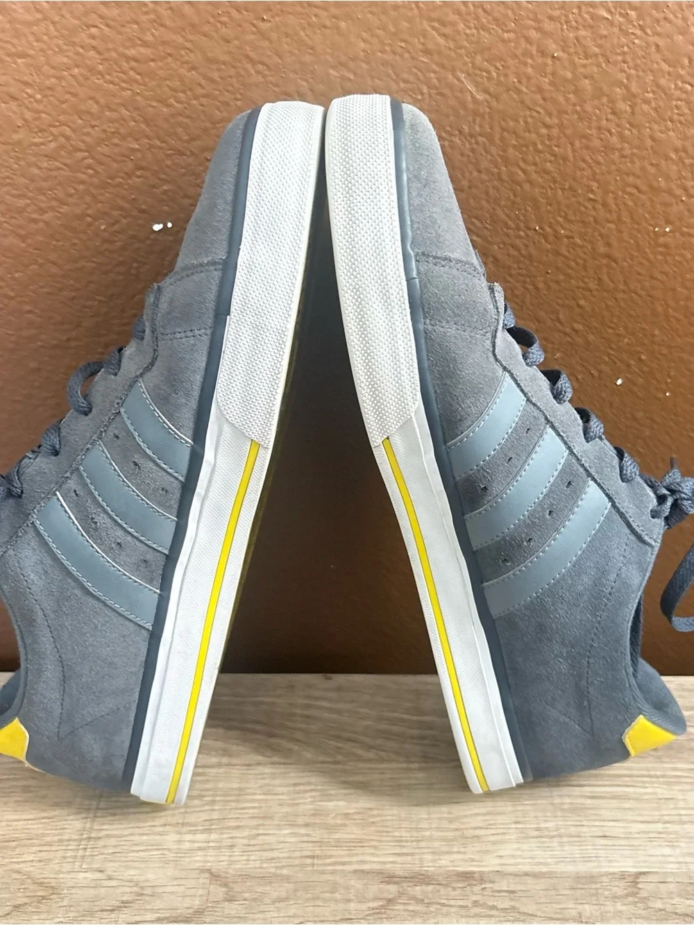 Adidas Neo Comfort Footbed Shoes, Grey and Yellow, Men’s Size 11